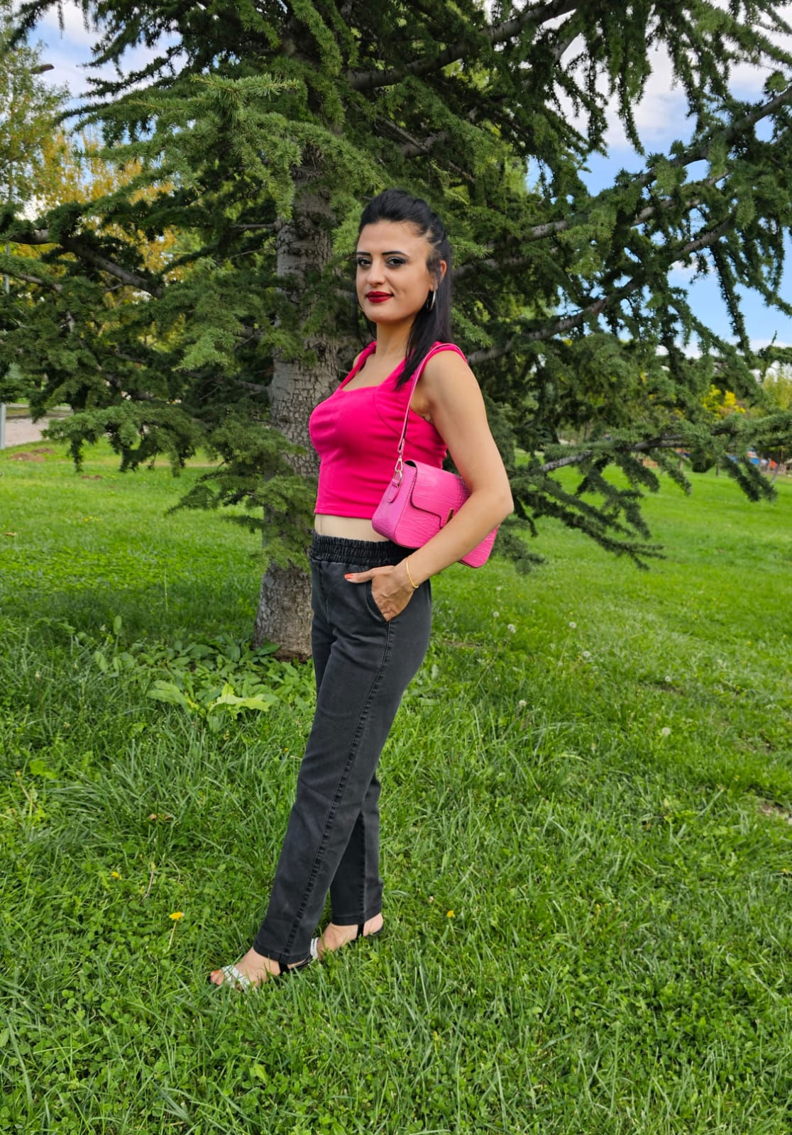 Kadın Koyu Füme Yüksek Bel Lastikli Yandan Cepli Kot Pantolon