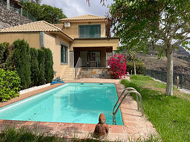 Exclusive Villa with Panoramablick auf die Berge