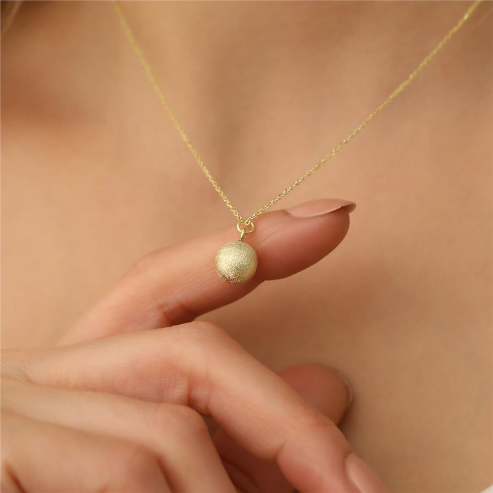 Küçük resim: 14 Ayar Altın Mikron Kaplama Yüzeyi Desenli Top Figürlü Gümüş Kolye - CN00158