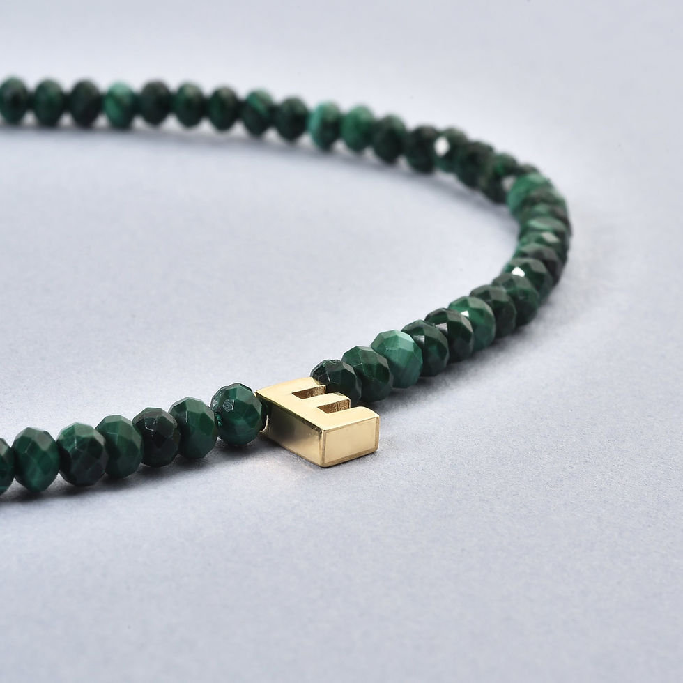 Küçük resim: 14K Altın Kaplama Doğal Malakit Taşlı Harf Detaylı Gümüş Bileklik - BGS00116