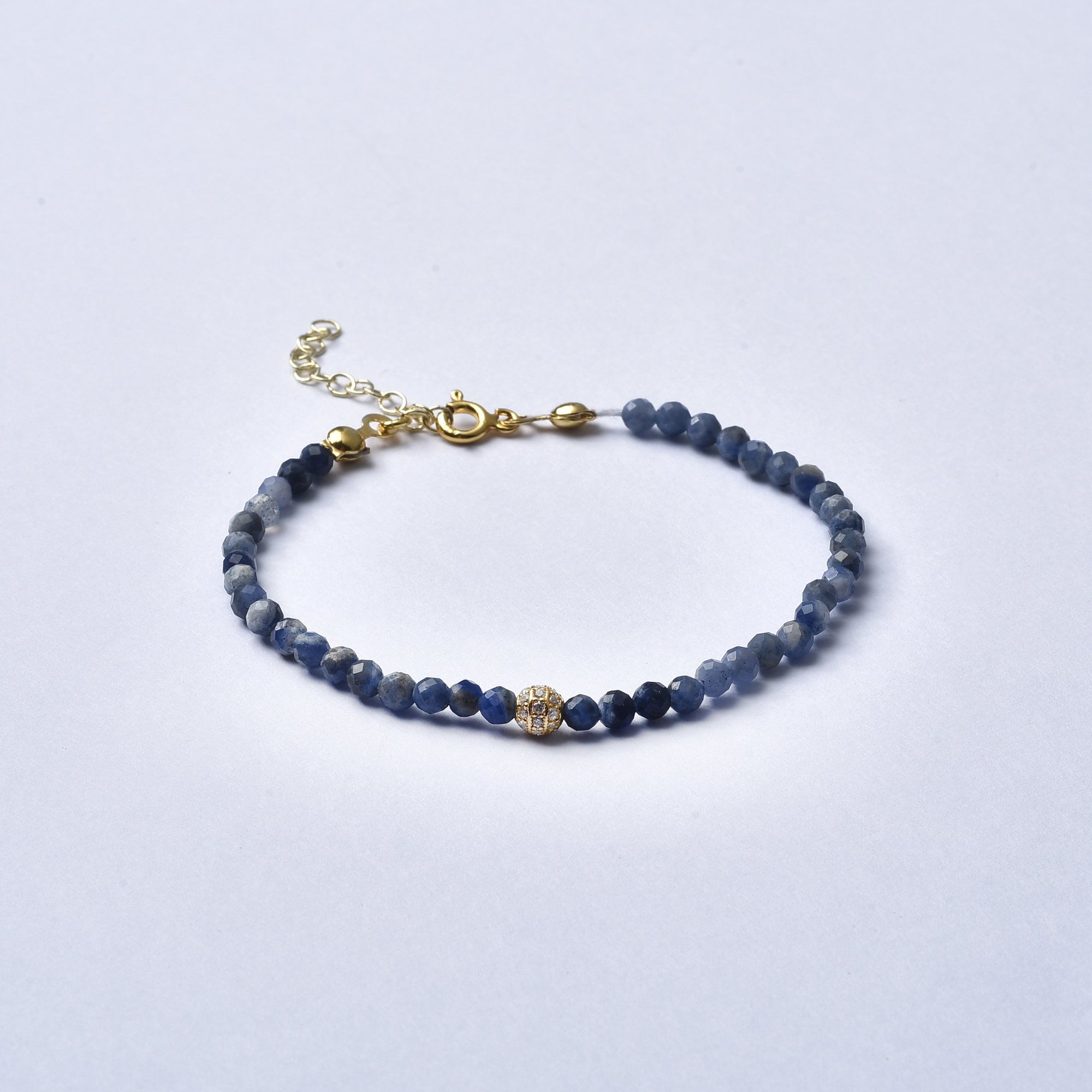 14 Ayar Altın Kaplama Mavi Sodalit Doğal Taşlı Ortası Taşlı Top Detaylı Bileklik