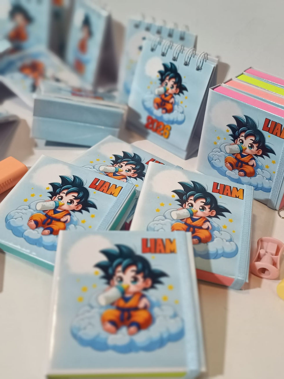 Miniatura: Souvenir Porta Post-it + Calendario Mini Goku X 10