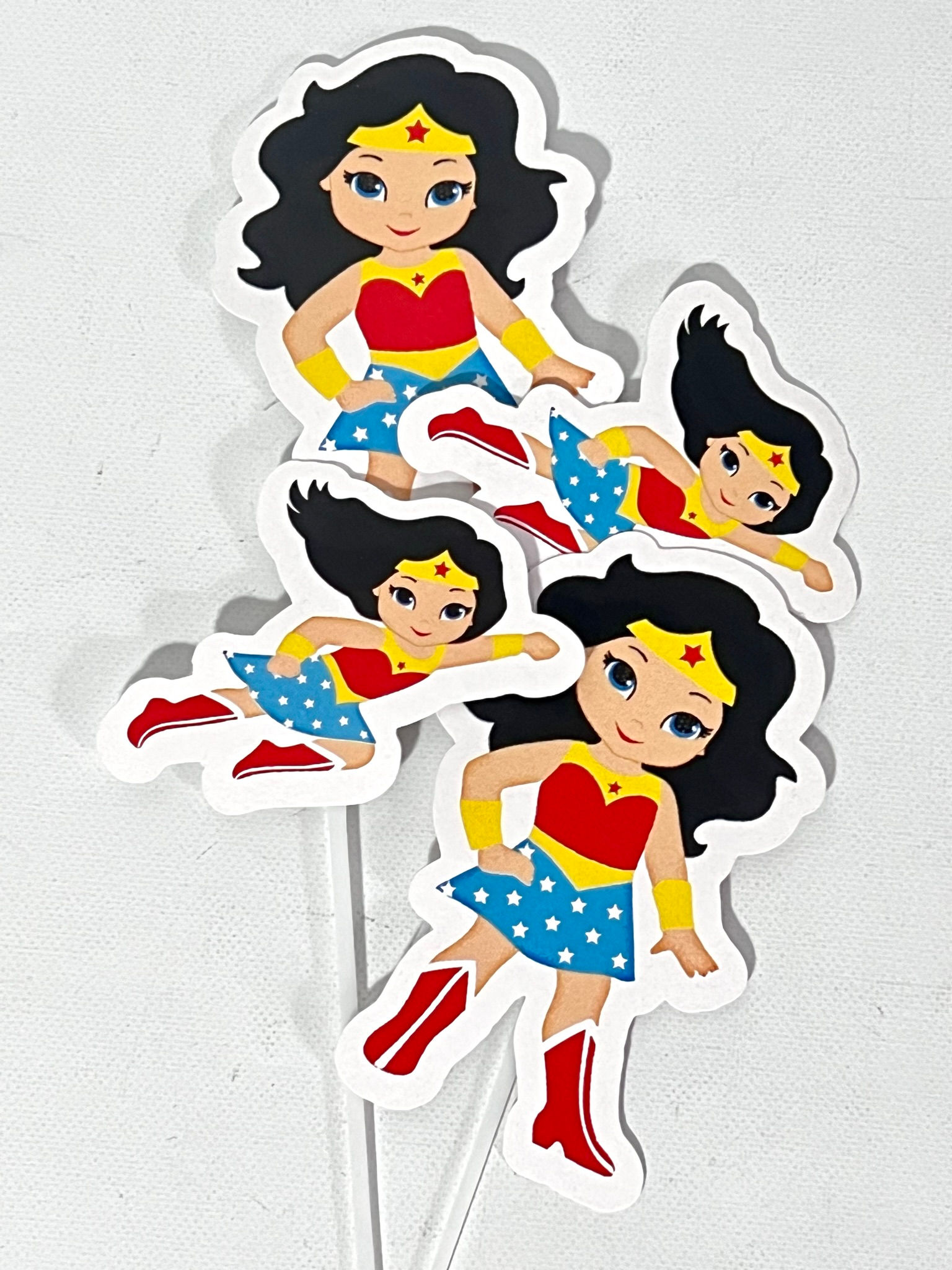 Toppers cupcakes x 12 Mujer maravilla