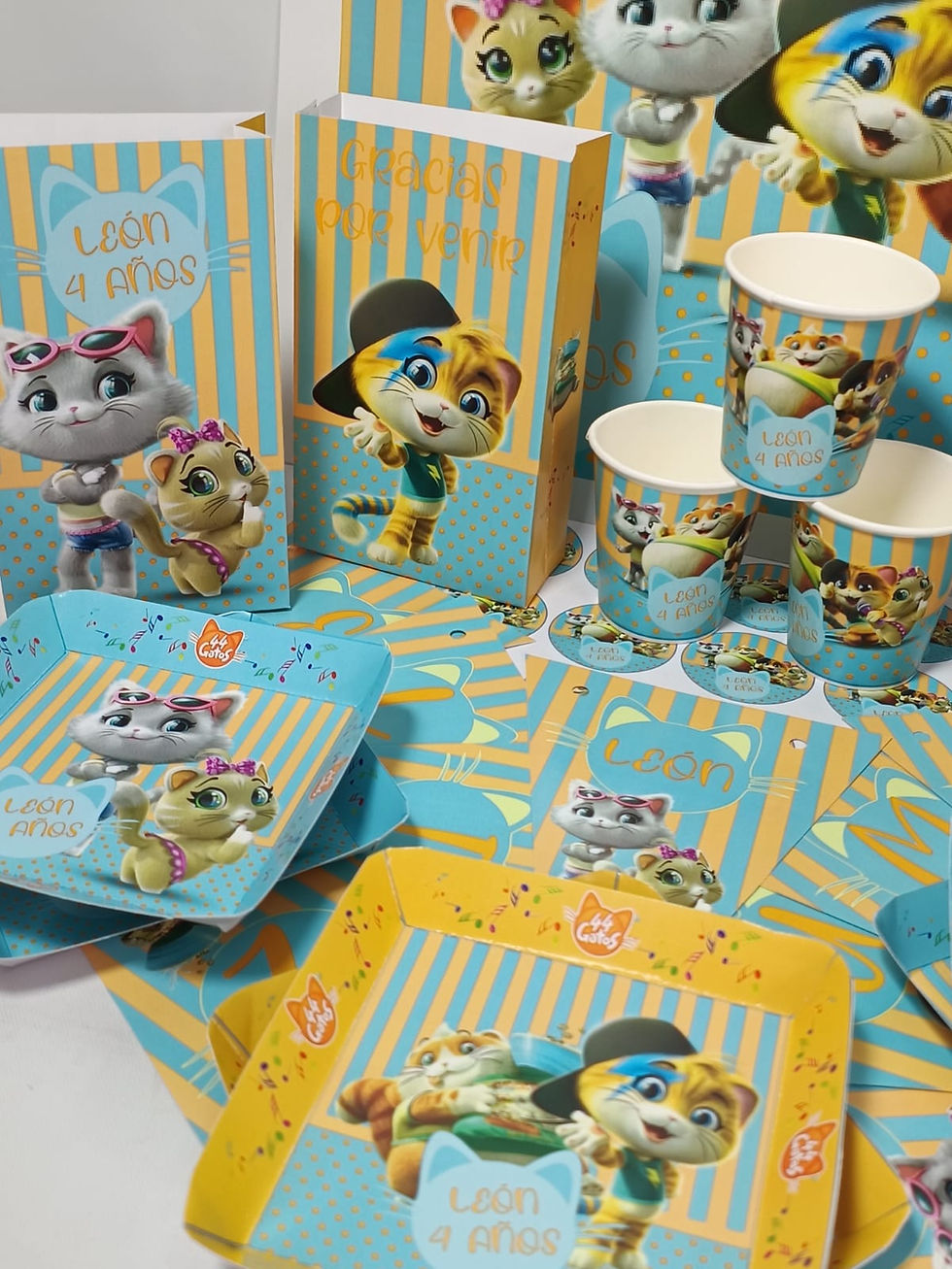 Miniatura: Cotillón personalizado 44 Gatos x 15