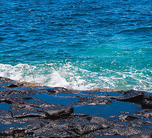 close-up-crystalline-wavy-water-beach (2).jpg