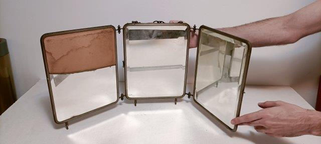 Thumbnail: Vintage Barber triptych mirror