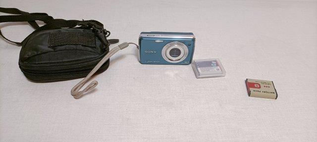 Thumbnail: Camera Sony Cuber shot 12.1 mega pixel