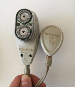 PhiliShave , two head (2)