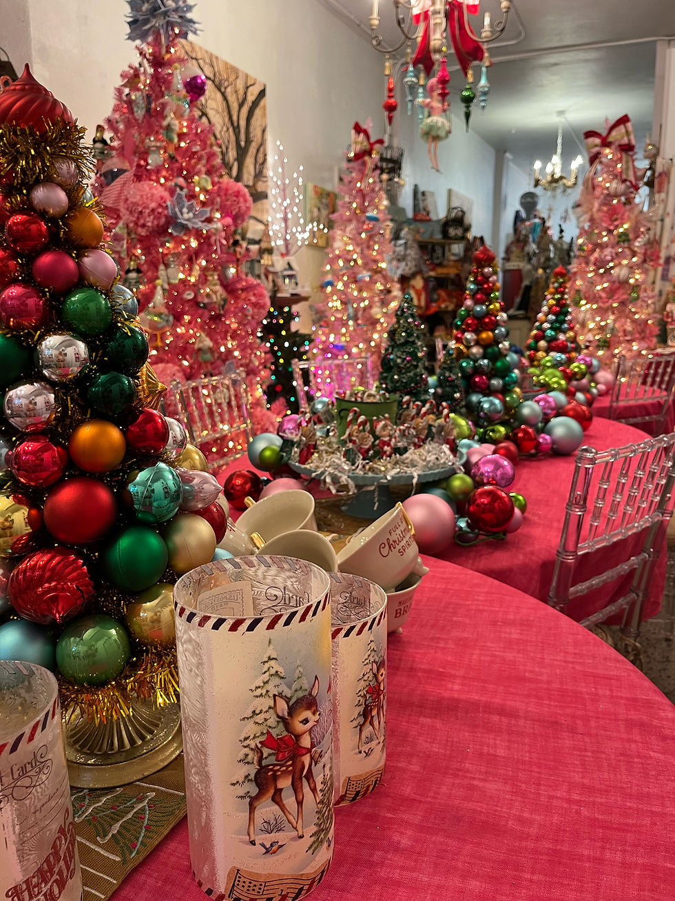 Thumbnail: Ornament Tree and Bright Ball Garland