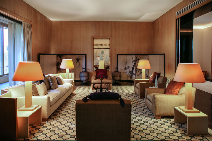 Foto della casa di Giorgio Armani in centro a Milano