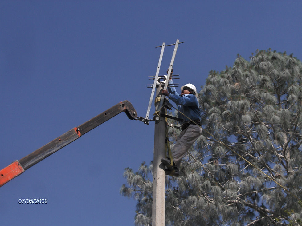 Herrajes en Poste.jpg