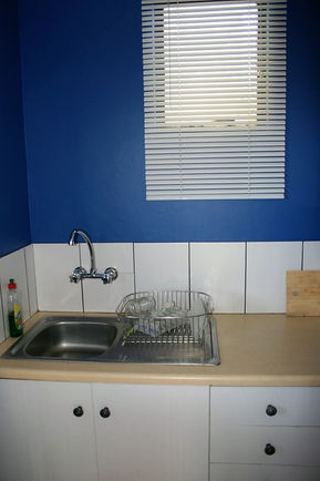 Garden View cottage kitchen