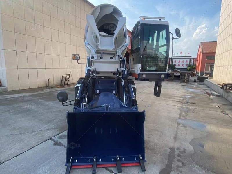 Mobile Self Loading Concrete Mixer