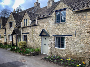 THE MANOR HOUSE PITCHES IN FOR SELF-CATERING STAYCATIONS