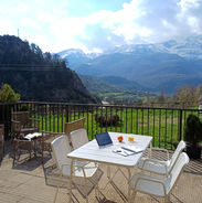Escarrilla Pirineos – vistas al Valle de Tena desde la terraza del apartamento