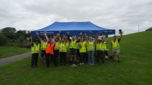 Volunteers at the Papakura Stream Giveback Day with the Beautification Trust.