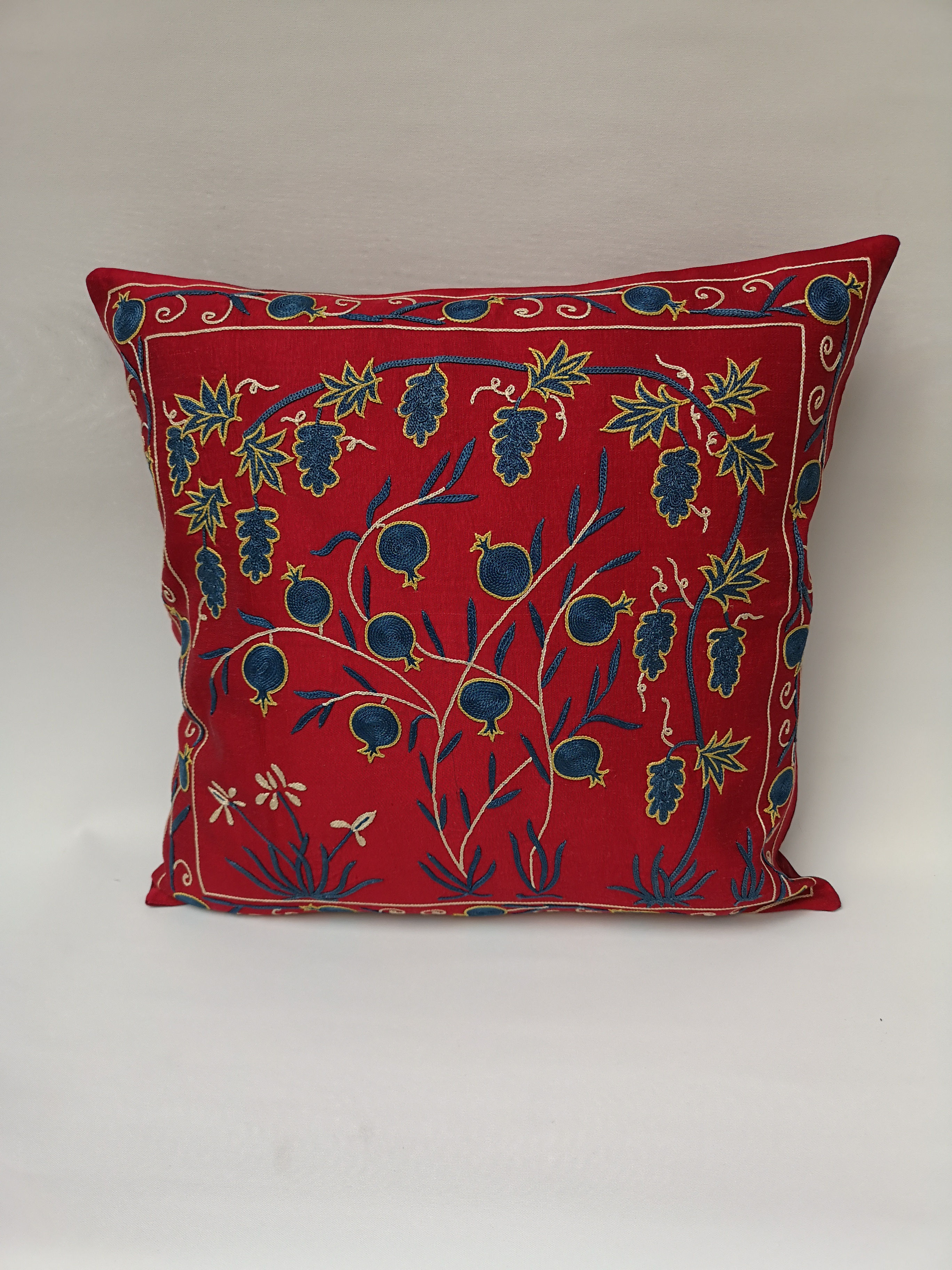 Uzbek silk cushion 