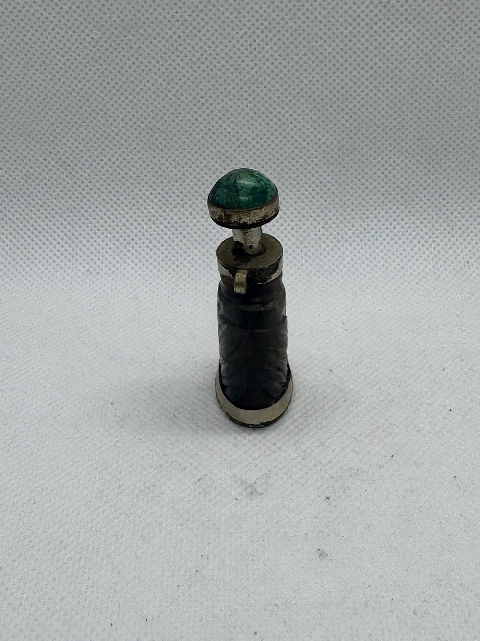 Thumbnail: Jade perfume bottle 