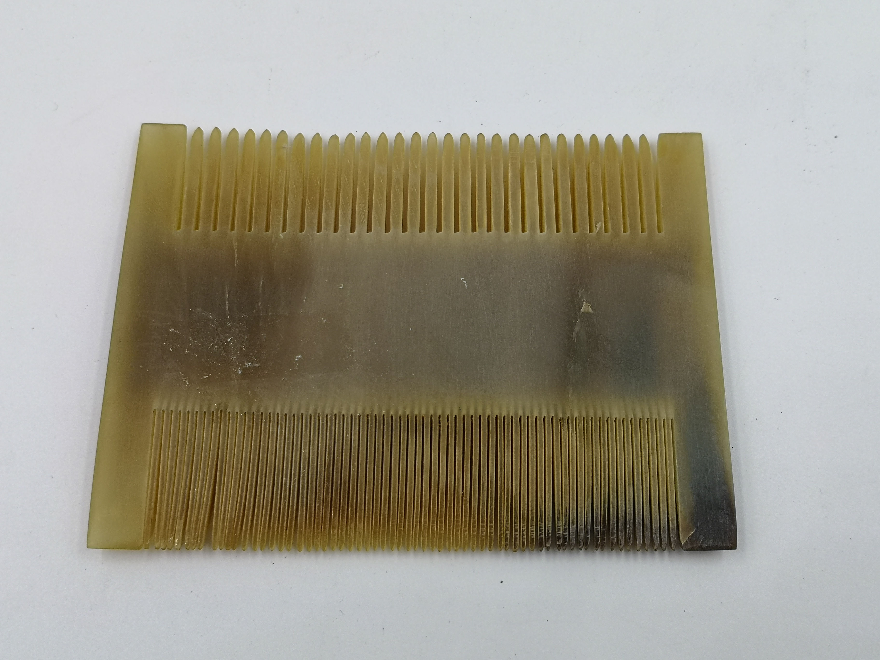 Horn old comb