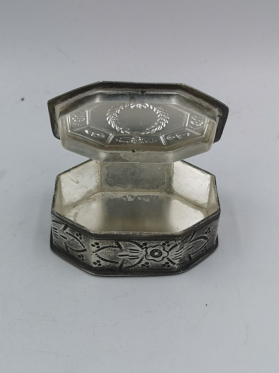 Thumbnail: Alpaka ottoman box