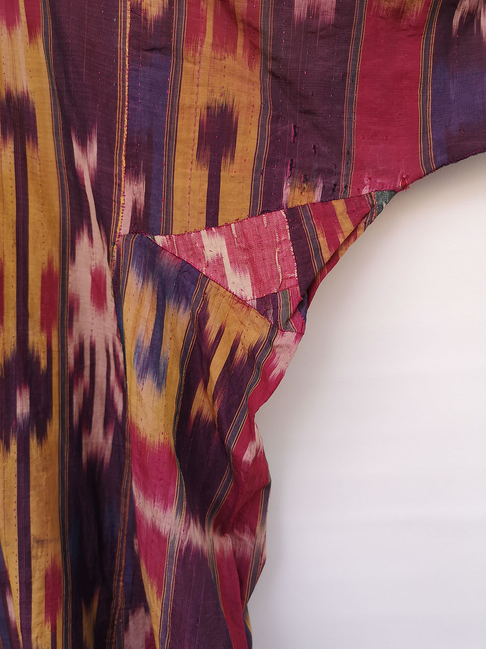 Thumbnail: Uzbek silk Shaee shirt late 19th century 