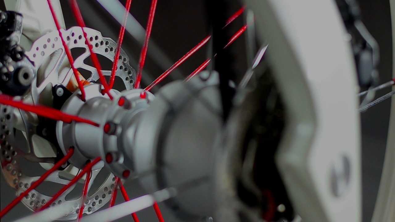 macs bike hub