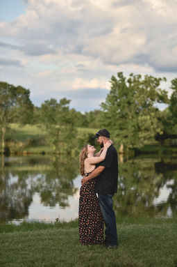 NORTH CAROLINA ENGAGEMENT PHOTOGRAPHY; NORTH CAROLINA COUPLES PHOTOGRAPHY; MEBANE NC PHOTOGRAPHER; COURTNEY DENTON PHOTOGRAPHY