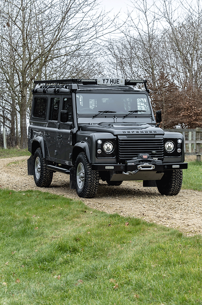 Grey-Defender-110__002.png