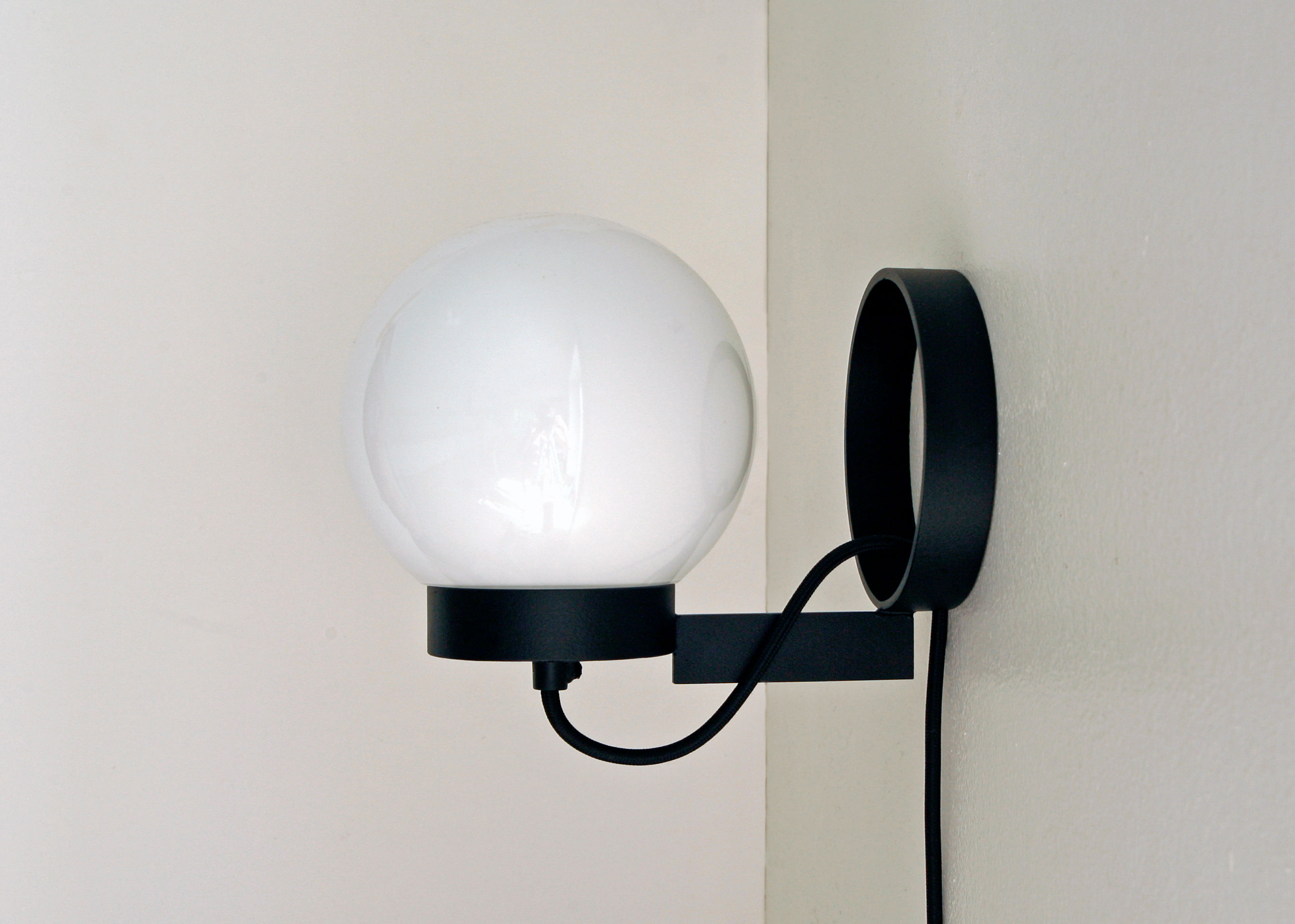 2015101 Pixi Wall - sort / hvid / sort