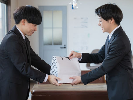 植木屋あるある「猛暑の際の差し入れで予想外の物が出た時の様子2」