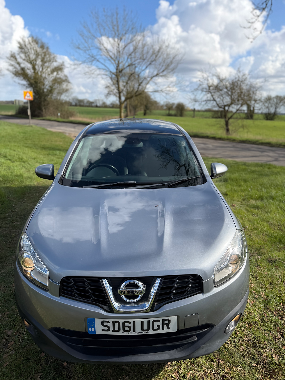 Thumbnail: 2011 NISSAN QUASHKAI + 2