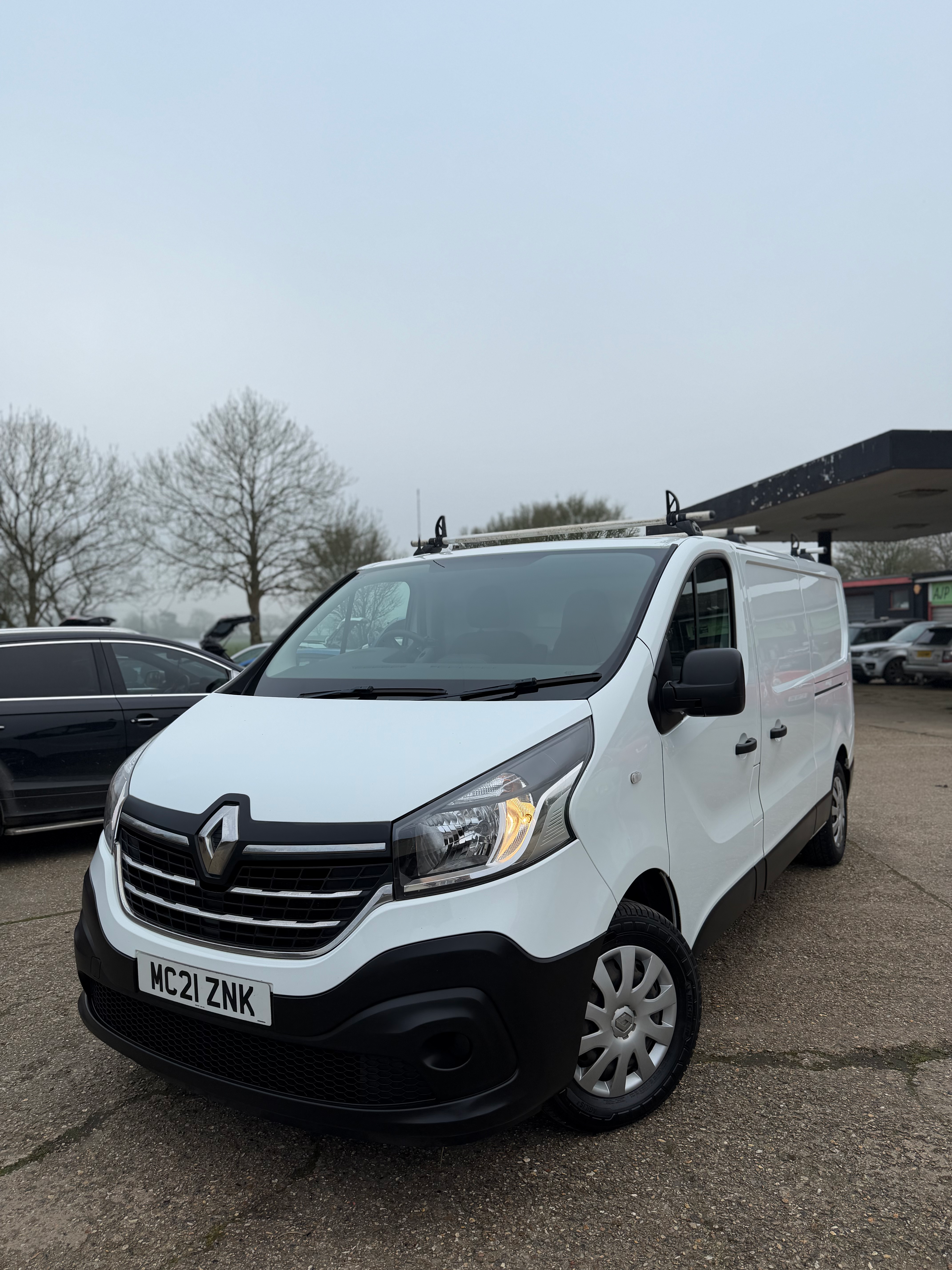 2021 RENAULT TRAFFIC BUSINESS 2