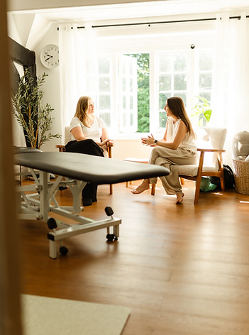 FamilyFlourishChiropractor-CapturedbyRiya-11.jpg
