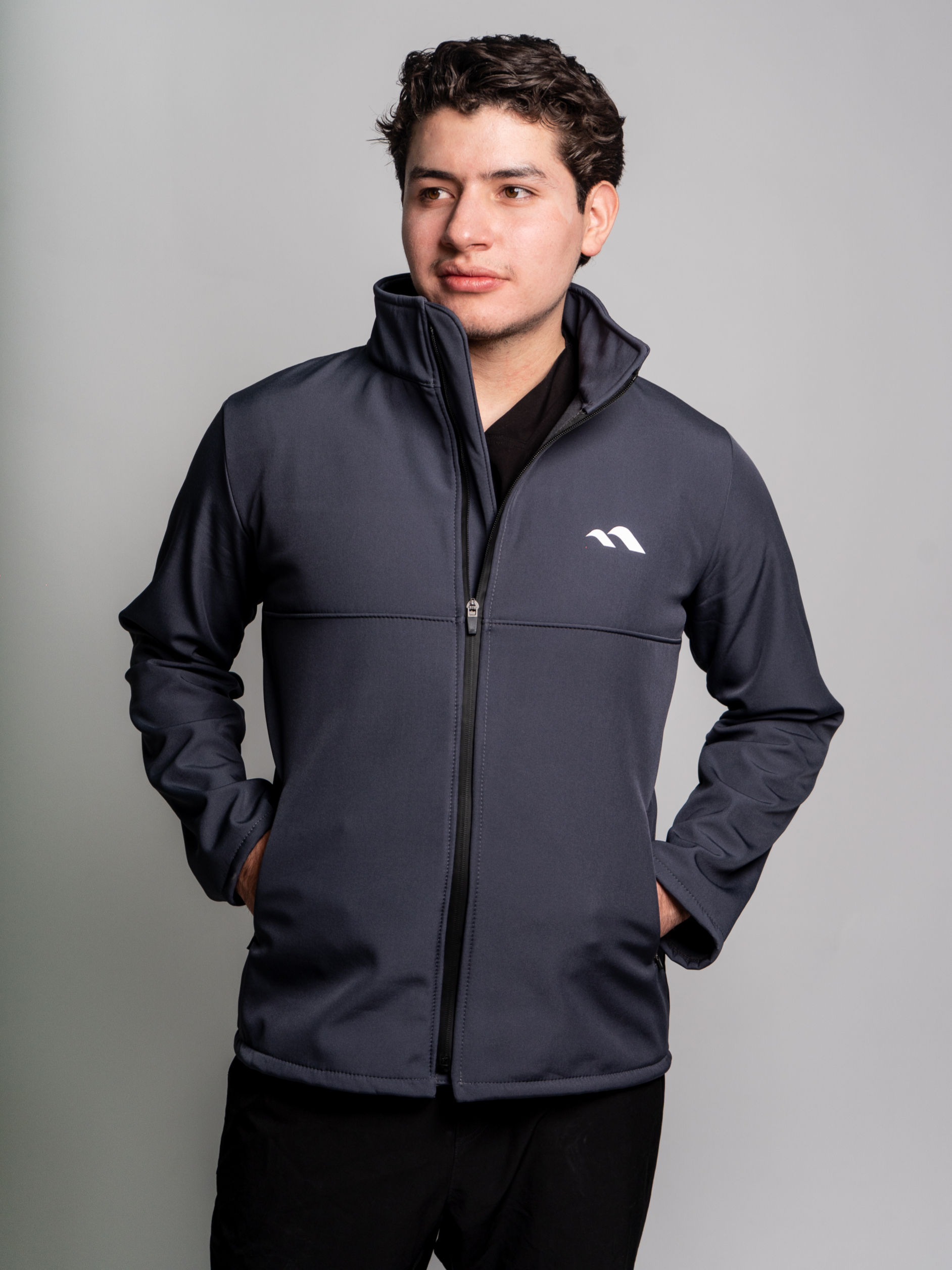 SOFTSHELL HOMBRE GRIS OXFORD