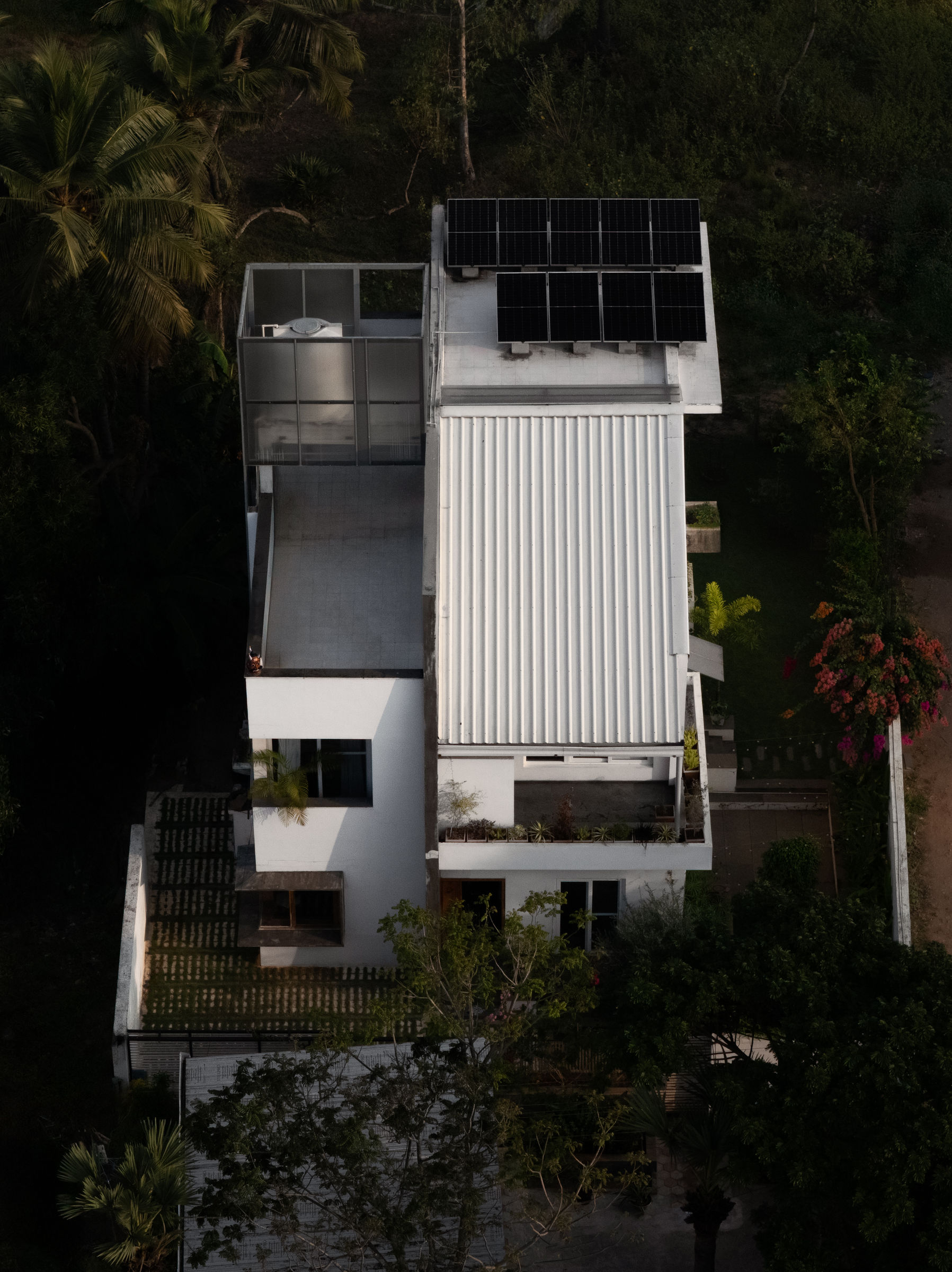 House in a Rice Field photographed by Geomorph Studio 5