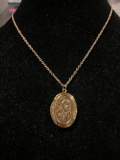 Thumbnail: Silver, Rose Gold, Oval, Flower, Locket, Necklace