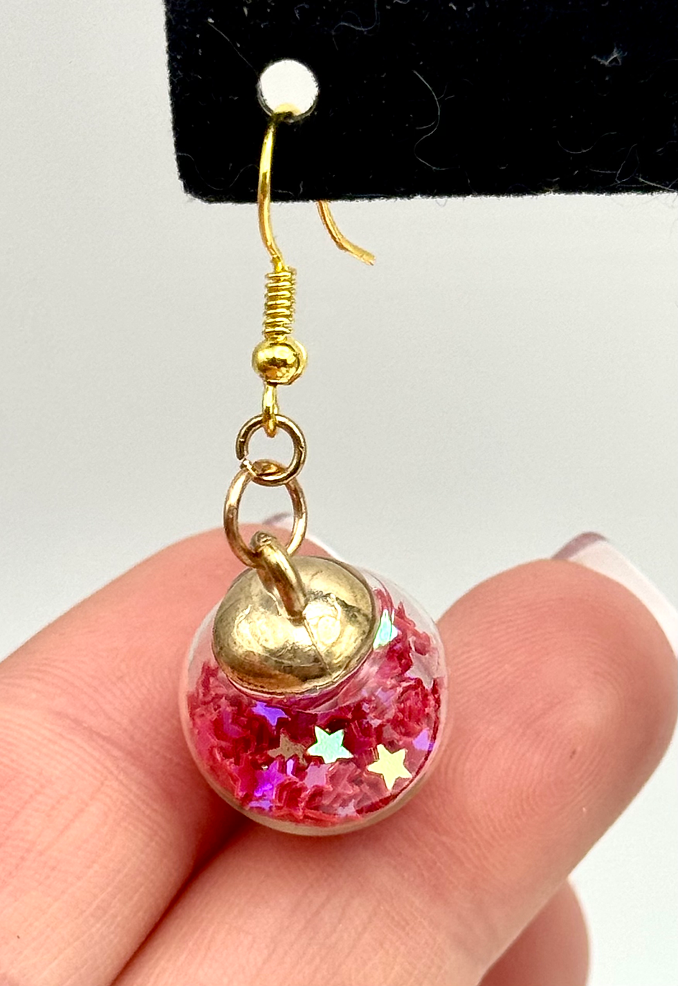 Thumbnail: Red, Gold, Green, Star, Ornament, Dangle, Earrings 