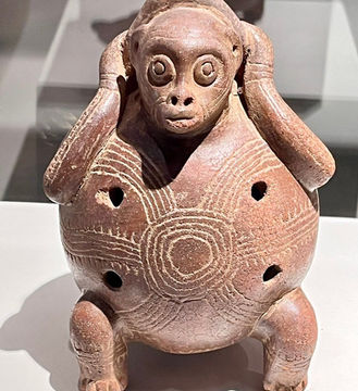 Precolumbian ceramic figure Costa Rica artifact