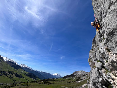 Escalade au col de la Colombière