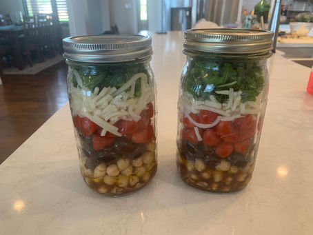 Greek Chickpea Mason Jar Salad