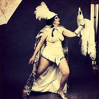 Sparklemuffin paying tribute to vintage burlesque performer, Rosita Royce