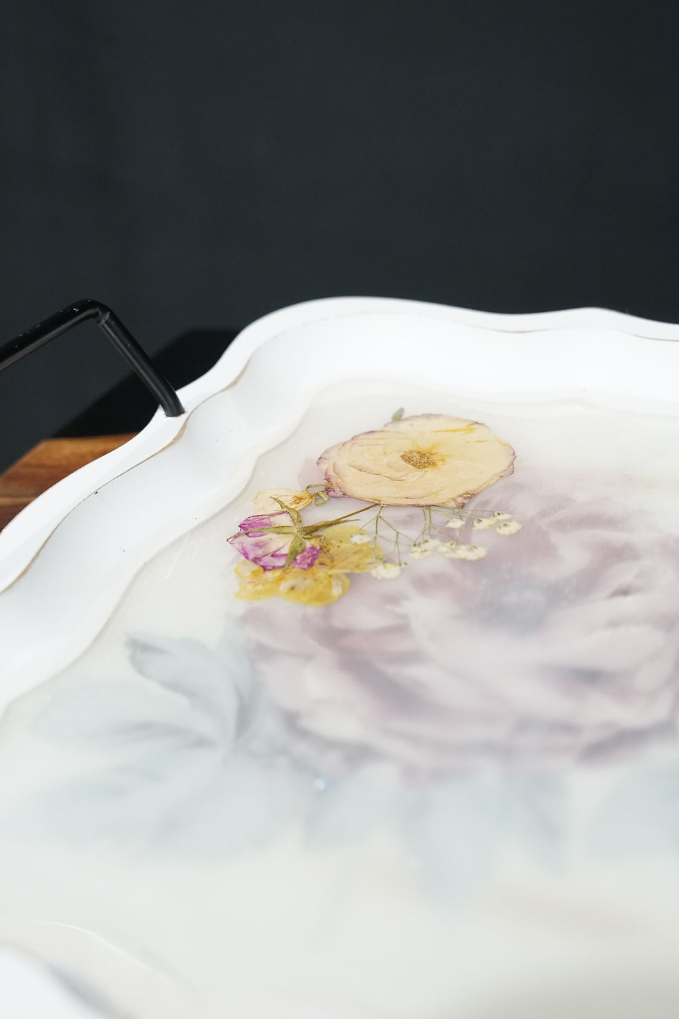 Thumbnail: White Snow Floral Tray