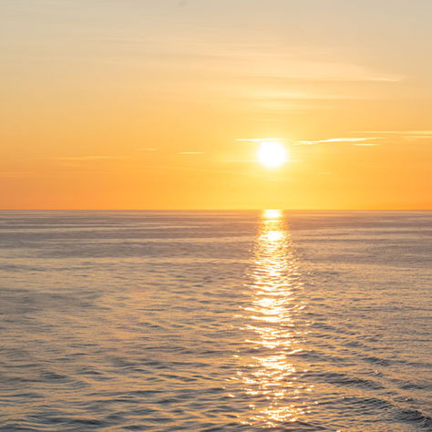 Romantisches Frühstückspicknick bei Sonnenaufgang - Mio Mare Boat-Tours