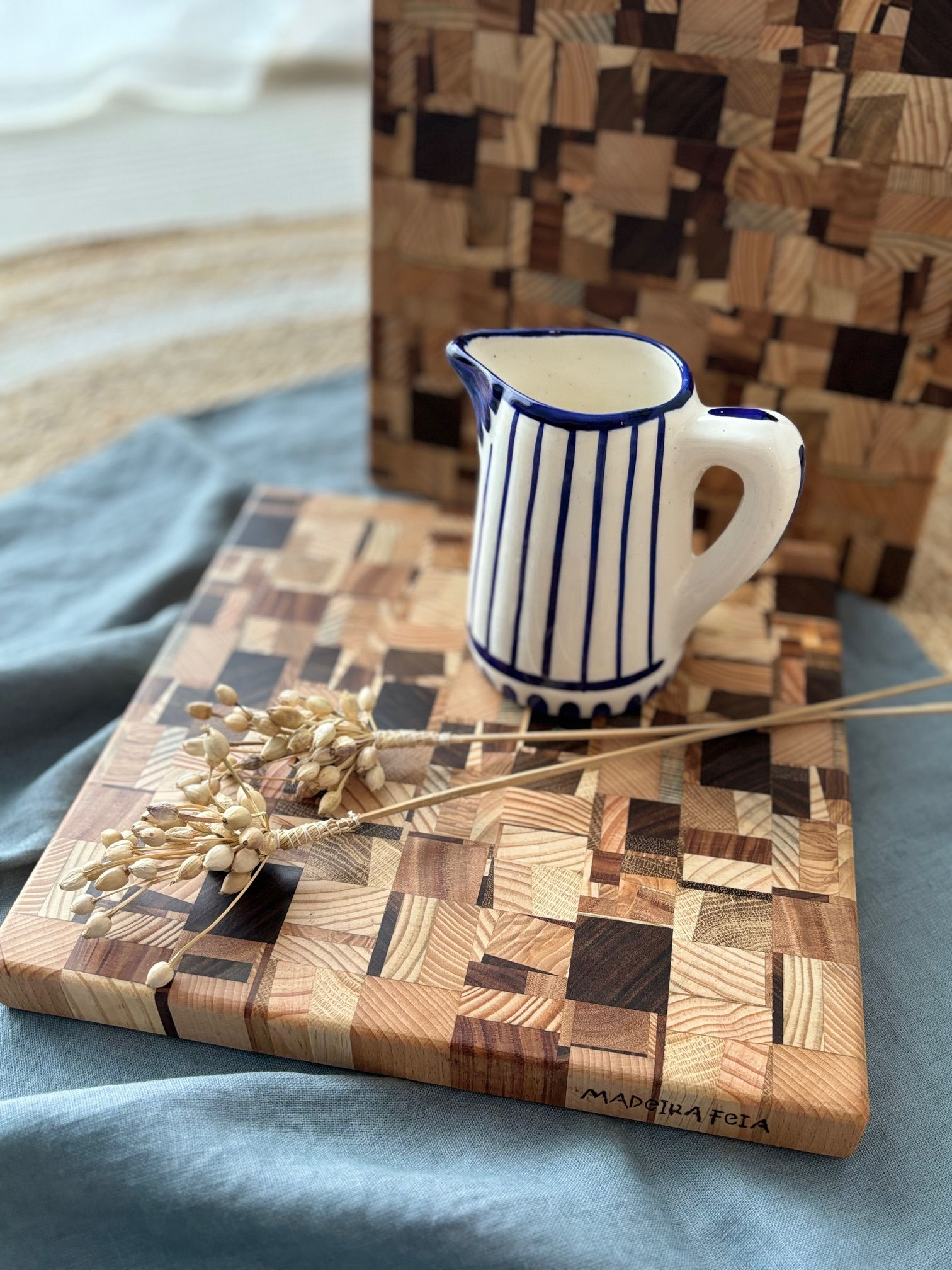 Square chopping board