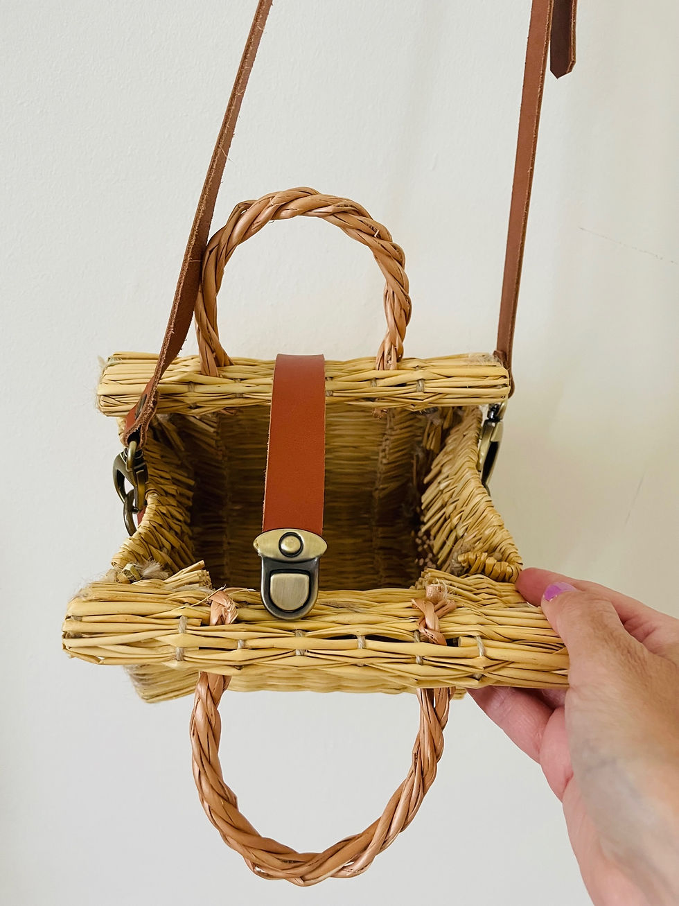 Thumbnail: Rattan Shoulder Bag Size N0000