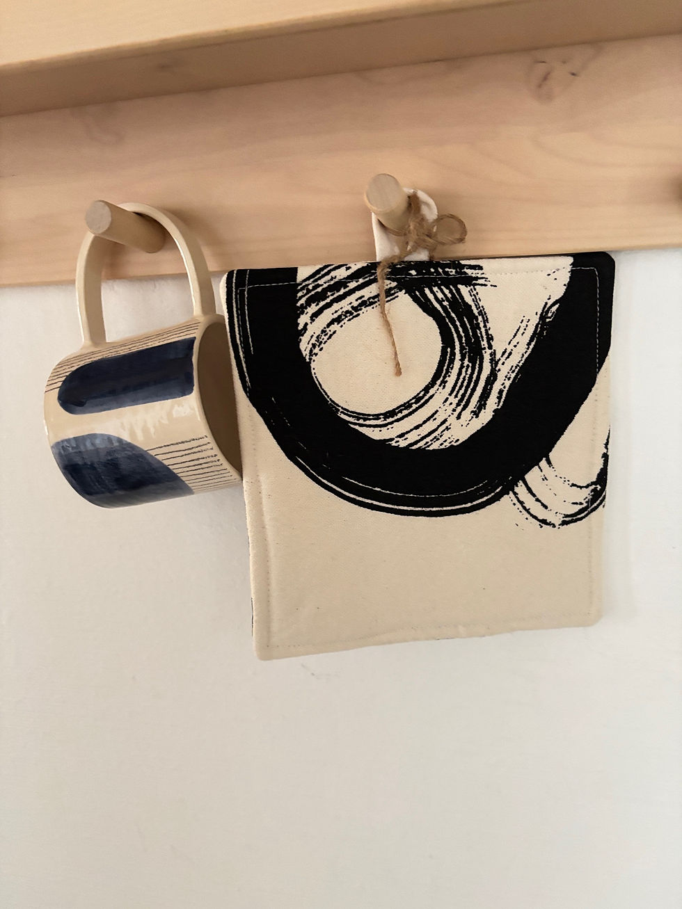 Thumbnail: Abstract Kitchen Tongs