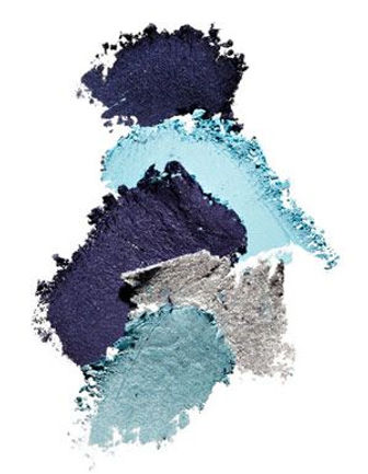 blue eyeshadow straks.jpeg