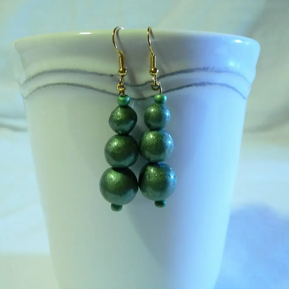 Miniature : Ensemble collier et boucles d'oreilles, perles céramiques couleur vert feuille