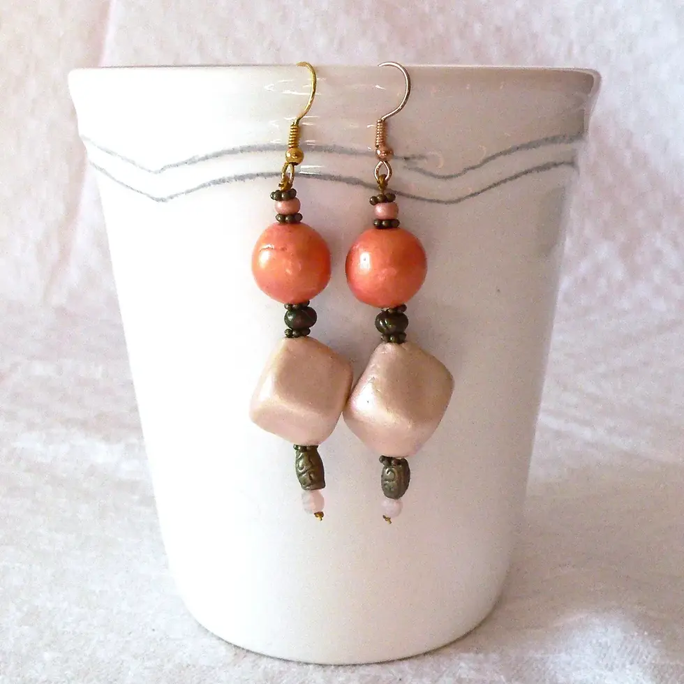 Miniature : Ensemble collier et boucles d'oreilles, perles céramiques, abricot et rose glacé