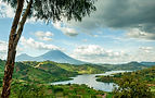 rwanda-gorilla-trekking-volcanoes-kivu-lake.jpg